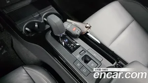 Toyota Prius, 2024 — миниатюра 12