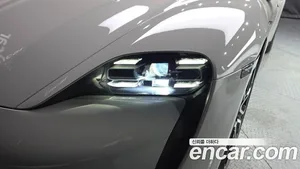 Porsche Taycan, 2024 — миниатюра 8