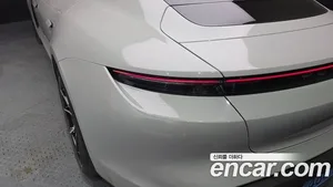 Porsche Taycan, 2024 — миниатюра 9