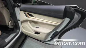 Porsche Taycan, 2024 — миниатюра 15