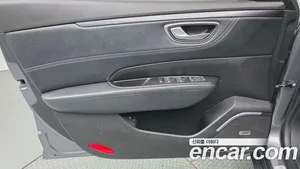 Renault SM6, 2016 — миниатюра 14