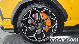 Lamborghini Urus, 2024 — миниатюра 5