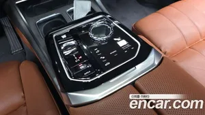 BMW 7-Series, 2025 — миниатюра 9