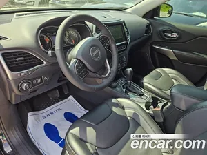 Jeep Cherokee, 2022 — миниатюра 8