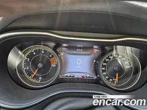 Jeep Cherokee, 2022 — миниатюра 9