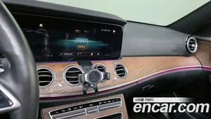 Mercedes-Benz E-Class, 2021 — миниатюра 21