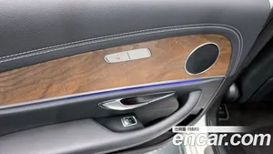 Mercedes-Benz E-Class, 2021 — миниатюра 26