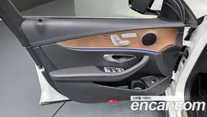 Mercedes-Benz E-Class, 2021 — миниатюра 14
