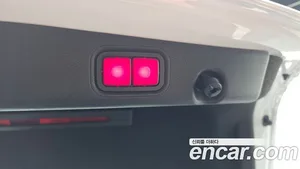 Mercedes-Benz E-Class, 2021 — миниатюра 32