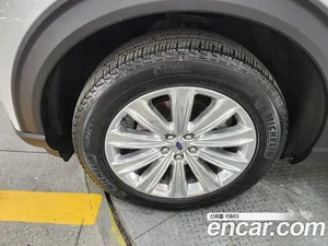 Ford Explorer, 2021 — миниатюра 5