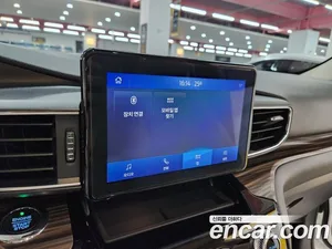 Ford Explorer, 2021 — миниатюра 13
