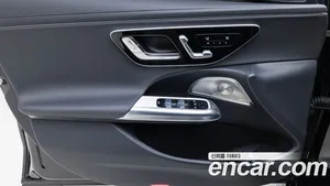 Mercedes-Benz E-Class, 2025 — миниатюра 15