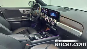 Mercedes-Benz GLB-Class, 2021 — миниатюра 9