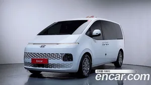 Hyundai Staria, 2023 — миниатюра 3