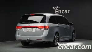Honda Odyssey, 2016 — миниатюра 2
