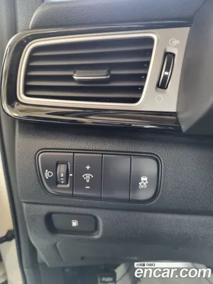 Kia Niro, 2017 — миниатюра 15