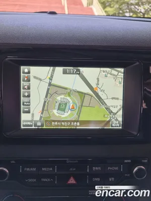 Kia Niro, 2017 — миниатюра 16