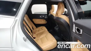 Volvo XC60, 2023 — миниатюра 16