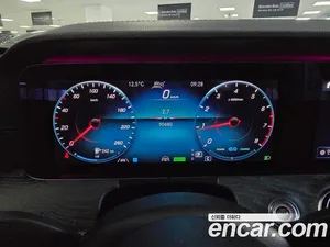 Mercedes-Benz E-Class, 2021 — миниатюра 8