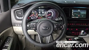 Kia Carnival, 2017 — миниатюра 20