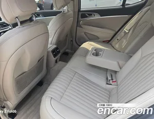 Genesis G70, 2022 — миниатюра 11
