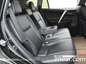 Toyota RAV4, 2015 — миниатюра 12