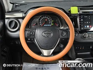 Toyota RAV4, 2015 — миниатюра 13