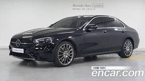 Mercedes-Benz E-Class, 2022 — миниатюра 1