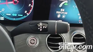 Mercedes-Benz E-Class, 2022 — миниатюра 20