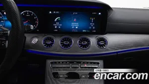 Mercedes-Benz E-Class, 2021 — миниатюра 16