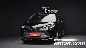 Toyota Sienna, 2023 — миниатюра 3