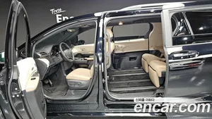 Toyota Sienna, 2023 — миниатюра 17