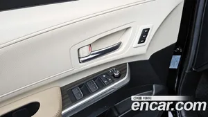 Toyota Sienna, 2023 — миниатюра 24