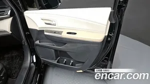 Toyota Sienna, 2023 — миниатюра 15