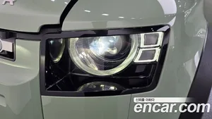 Land Rover Defender, 2023 — миниатюра 8