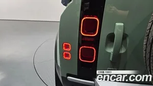 Land Rover Defender, 2023 — миниатюра 9