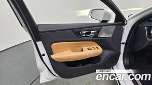 Volvo S60, 2021 — миниатюра 14