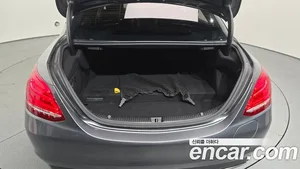 Mercedes-Benz C-Class, 2018 — миниатюра 23