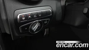 Mercedes-Benz C-Class, 2018 — миниатюра 28