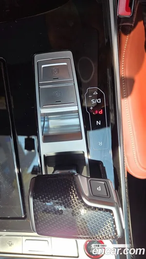 Audi S8, 2023 — миниатюра 9
