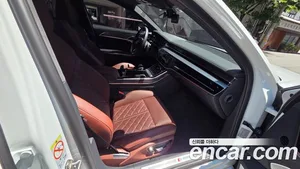 Audi S8, 2023 — миниатюра 10