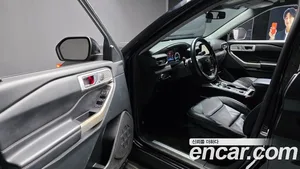 Ford Explorer, 2021 — миниатюра 13
