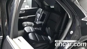 Ford Explorer, 2021 — миниатюра 18