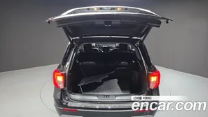 Ford Explorer, 2021 — миниатюра 23