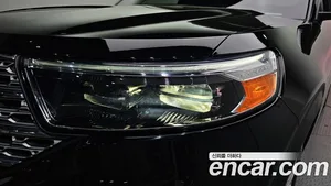 Ford Explorer, 2023 — миниатюра 8