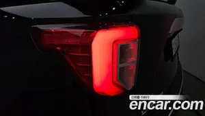 Ford Explorer, 2023 — миниатюра 9