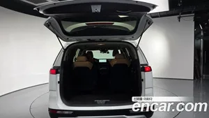 Kia Carnival, 2023 — миниатюра 20