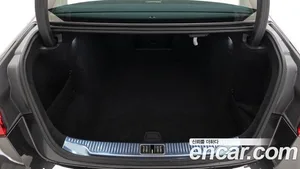 Mercedes-Benz S-Class, 2025 — миниатюра 11
