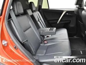 Toyota RAV4, 2015 — миниатюра 12