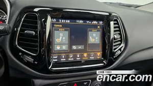 Jeep Compass, 2019 — миниатюра 15